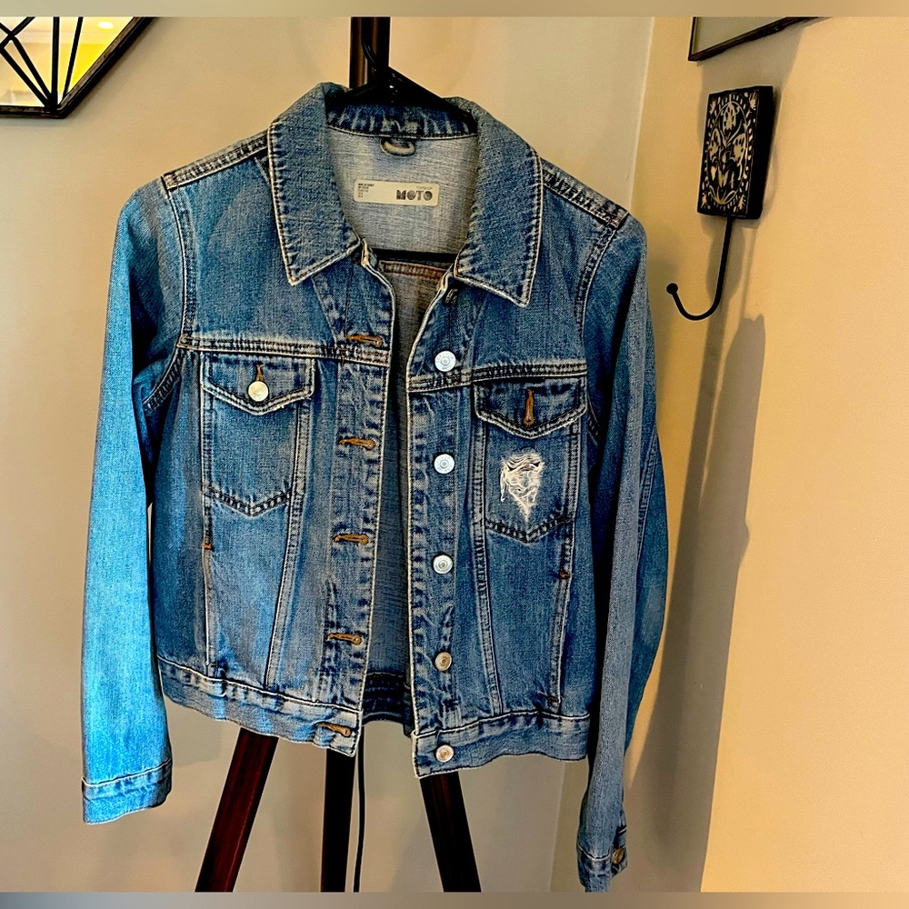 Vintage top shop distressed denim jacket - good condition size 4